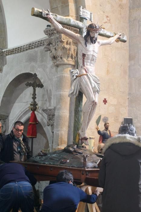 Los preparativos del Cristo del Amparo