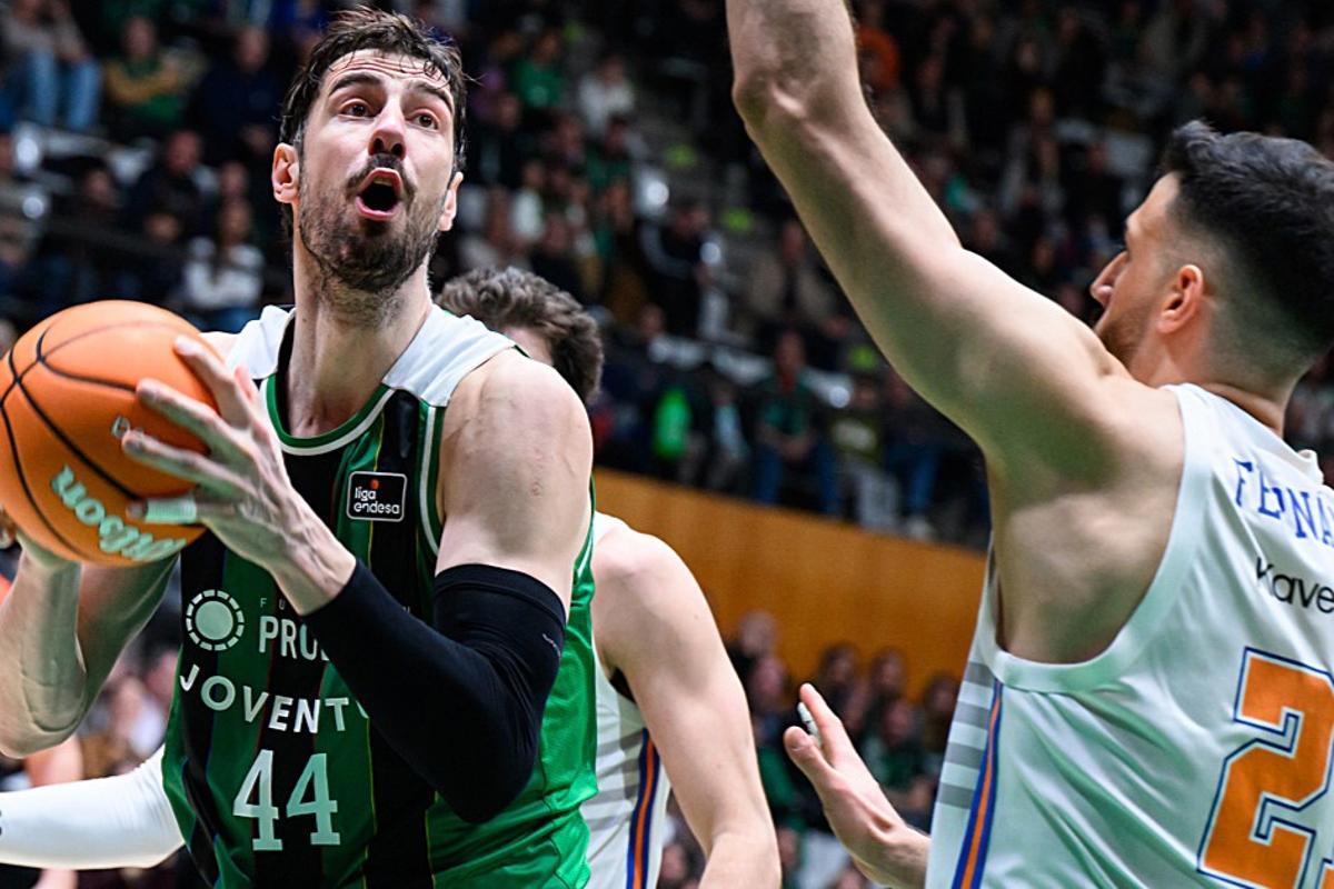 Ante Tomic espera que el Joventut haga un buen partido en la visita al Baskonia, y que puedan llevarse la victoria