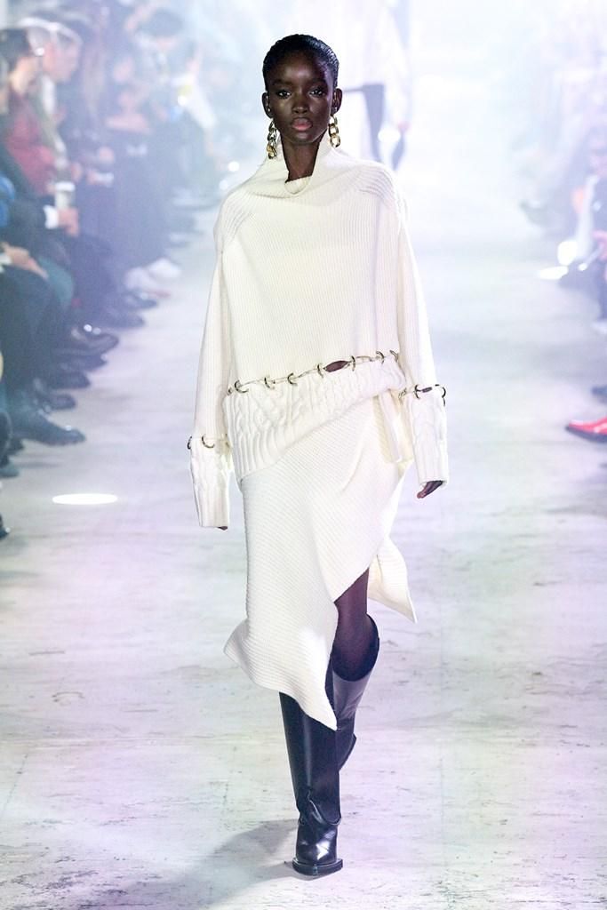 Sacai