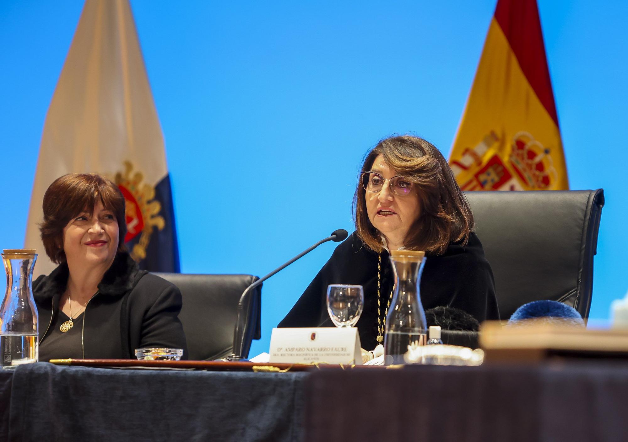 SANTO TOMAS AQUINO HONORIS CAUSA JOAN FRANCESC MIRA Y PREMIOS EXTRAORDINARIOS DE DERECHO EN PARANINFO