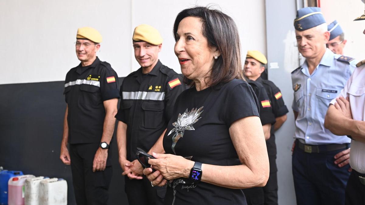 Crisis migratoria | Robles exige a Marruecos investigar la entrada masiva en Ceuta y defiende a los servicios secretos españoles