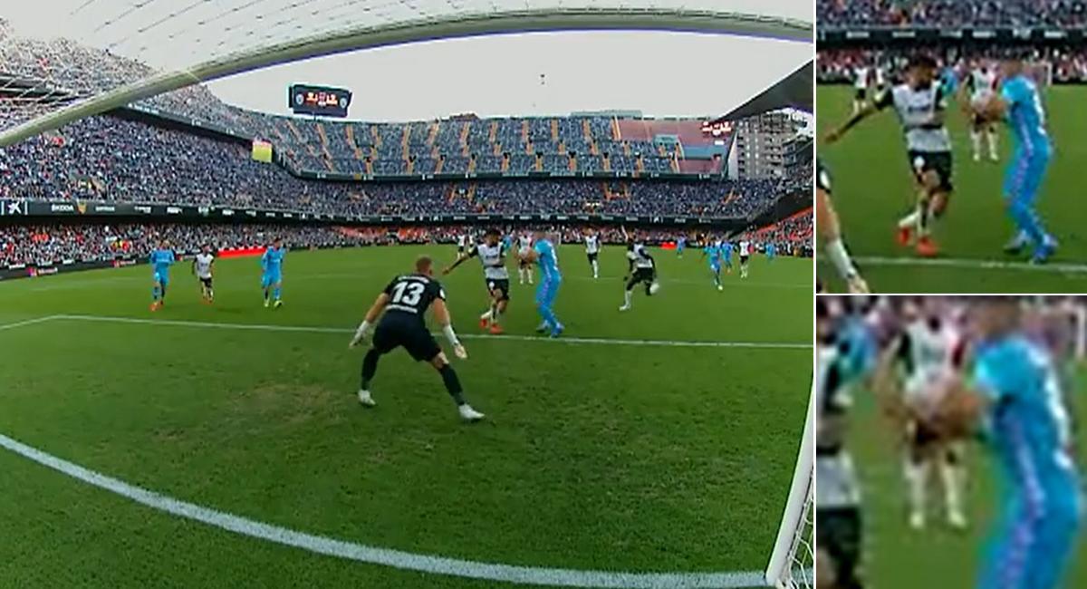 Pruebas de la mano de Luis Suárez que no revisó el VAR