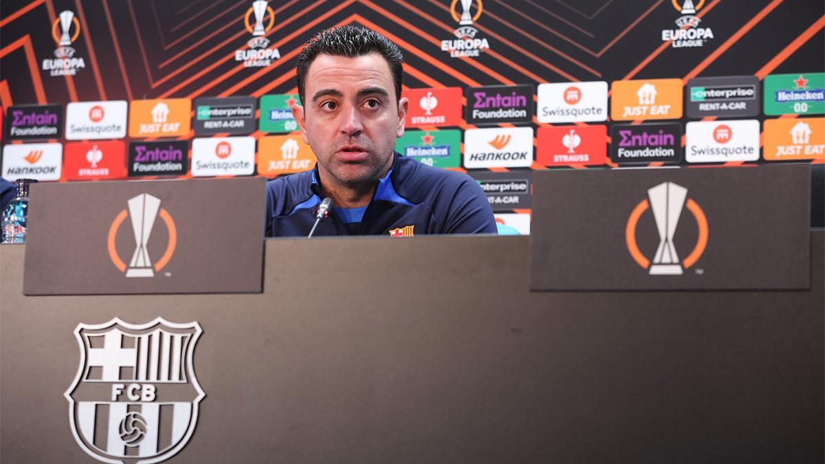 Xavi, sobre la polémica: "Siempre analizamos a los árbitros a nivel interno"