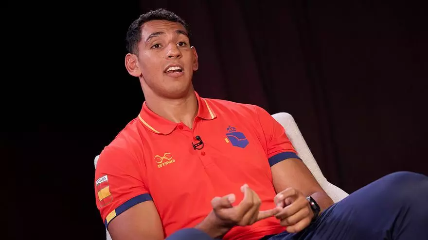 Ayoub Ghadfa: "Es difícil asimilar lo de París porque hemos hecho historia"