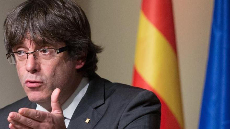 Puigdemont insisteix en una llista única independentista contra &quot;el cop d&#039;estat&quot;