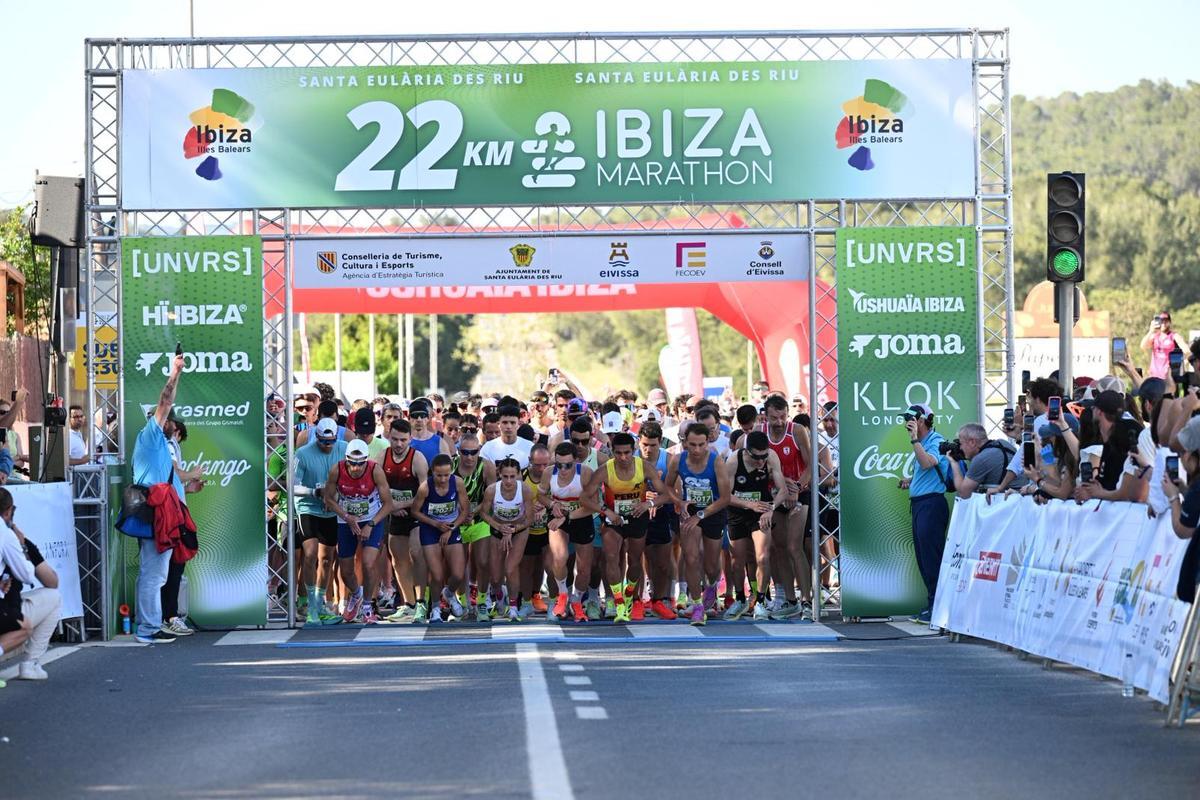 Mira aquí todas las imágenes de la Ibiza Marathon Mira aquí todas las imágenes de la Ibiza Marathon