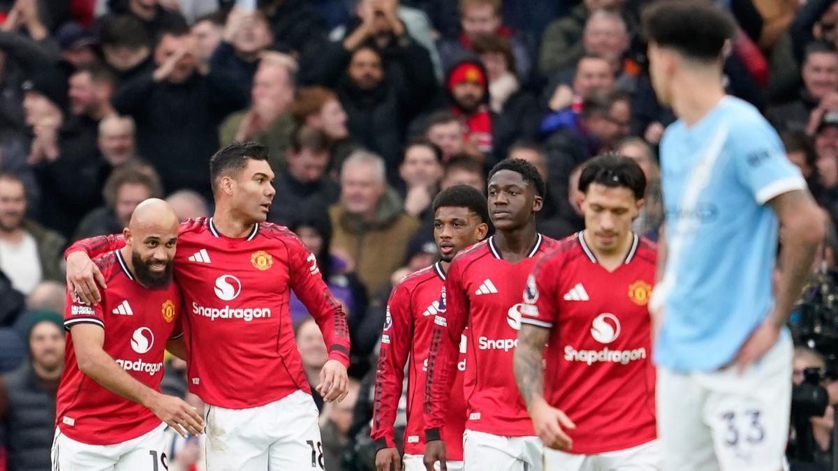 Manchester United se impuso en el último derbi y se mantiene en el puesto de Europa League