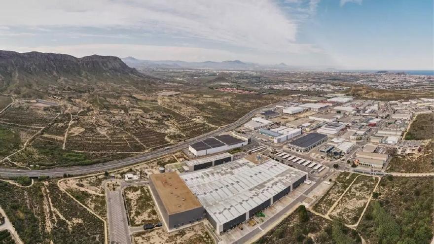 Un polígono industrial, &quot;espacio saludable para disfrutar al aire libre&quot; en Alicante