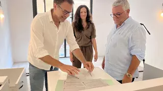 Manacor recibe las llaves de la primera vivienda protegida de propiedad municipal