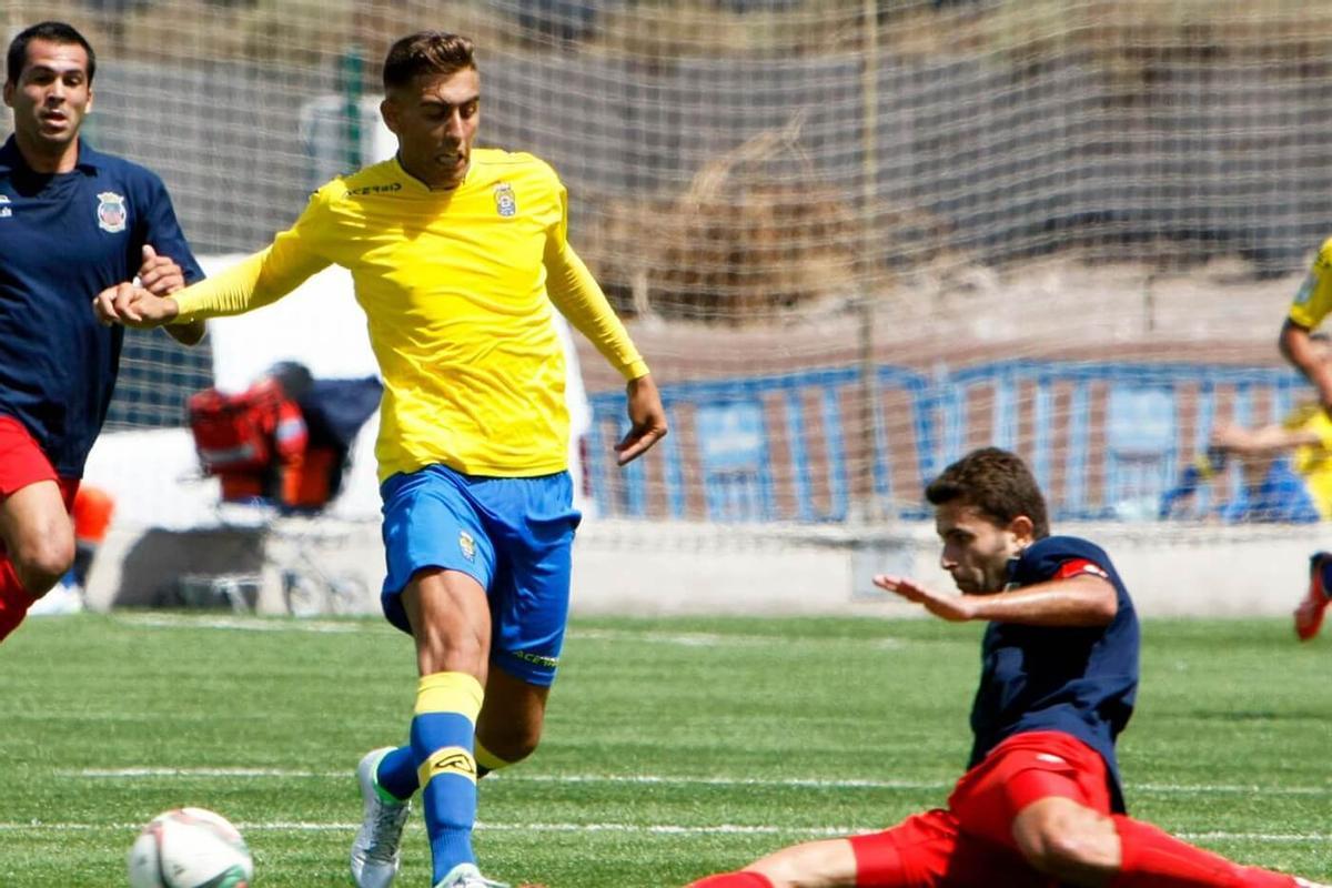 Jefté, en un partido con Las Palmas Atlético.