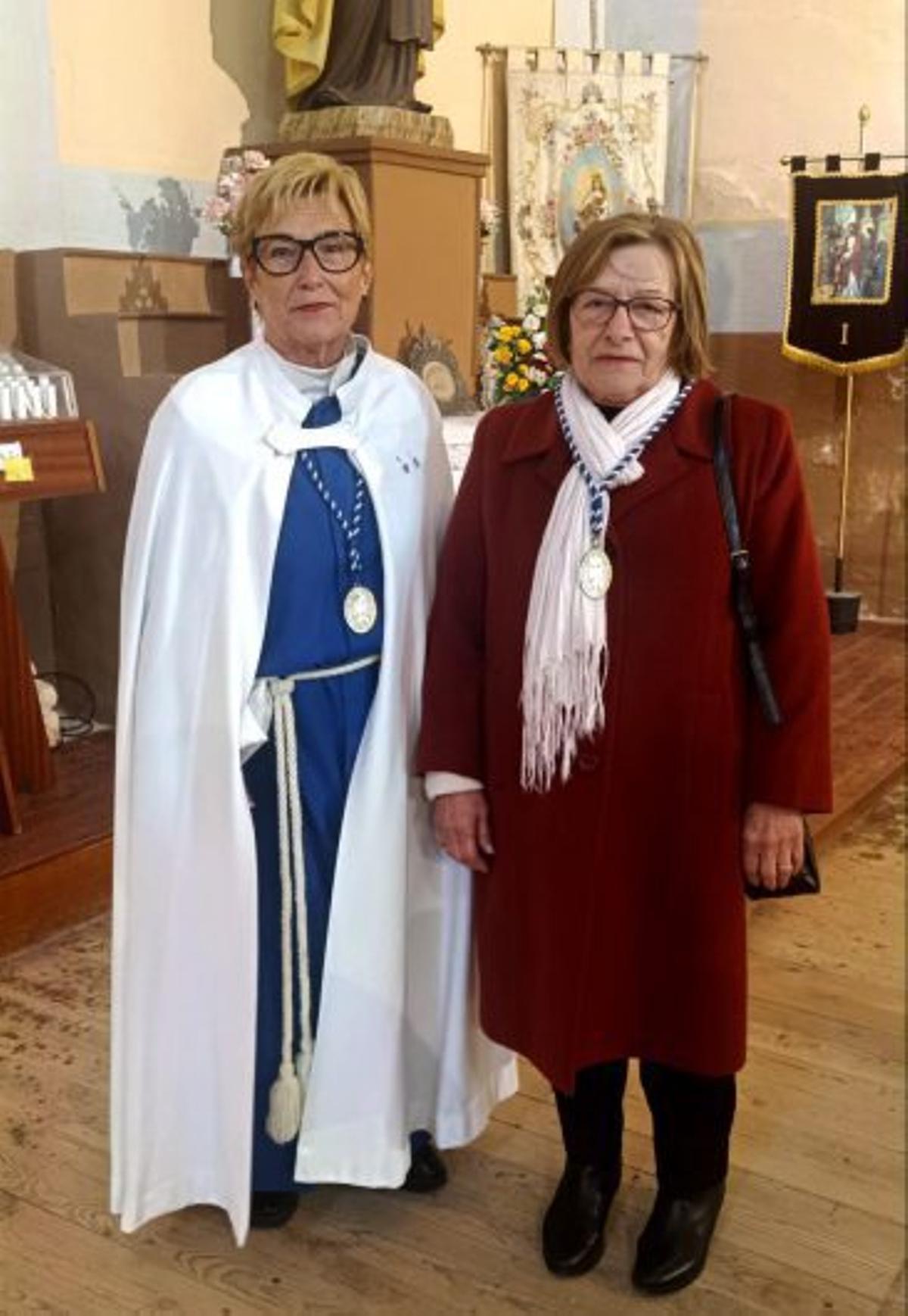 También hubo tiempo para los homenajes.