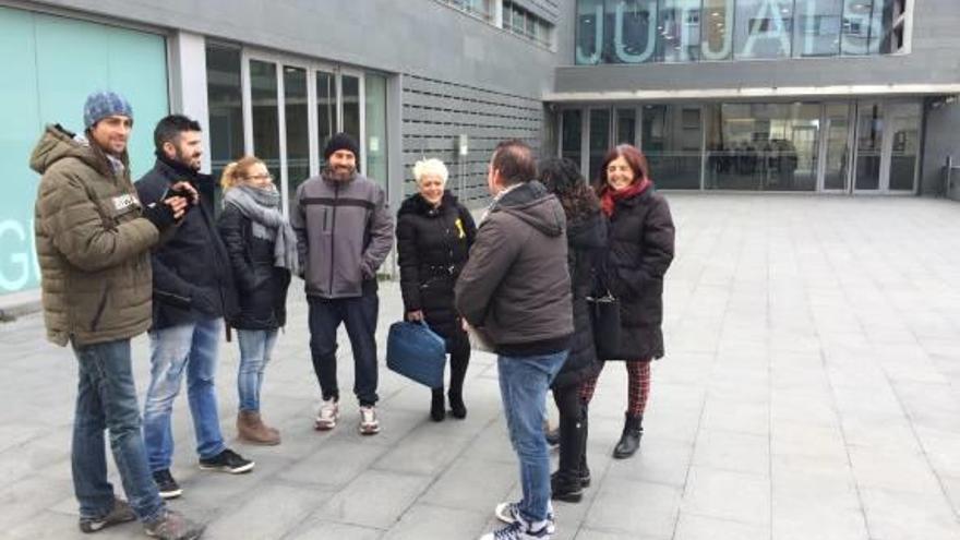 Veïns del Pont que van donar suport a l&#039;independentista agredit, ahir