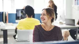 Aviso a los trabajadores con paga extra de verano: esta es la fecha en la que llegará el ingreso a tu banco
