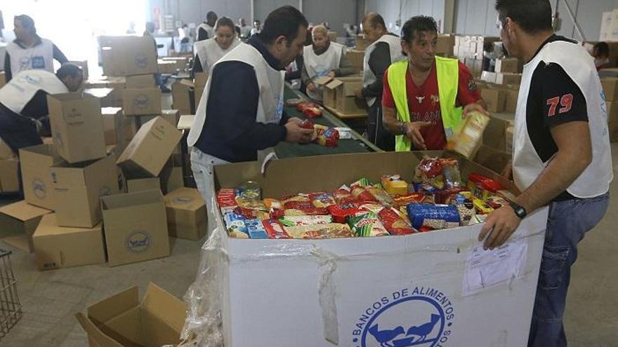 Voluntarios de Bancosol.