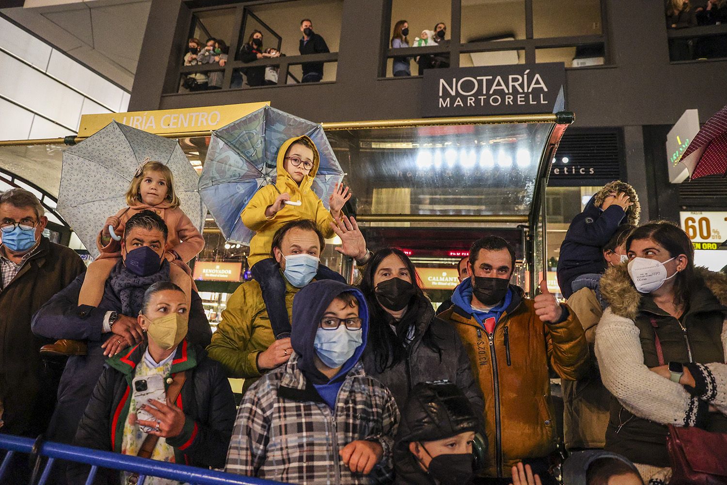 En imágenes: La cabalgata de los Reyes Magos en Oviedo