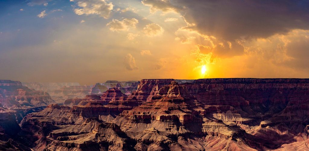 Vistas de la puesta de sol desde el borde sur del Gran Cañón