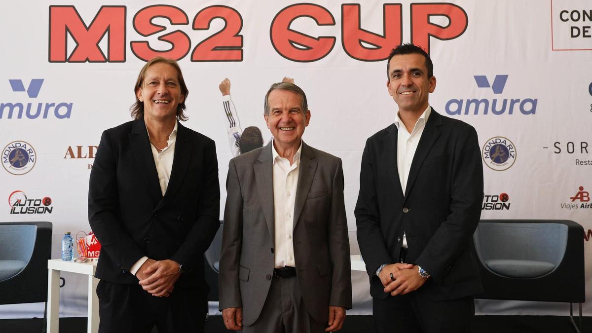 Michel Salgado, Abel Caballero y Miguel Alvarez, en la presentación de ayer.