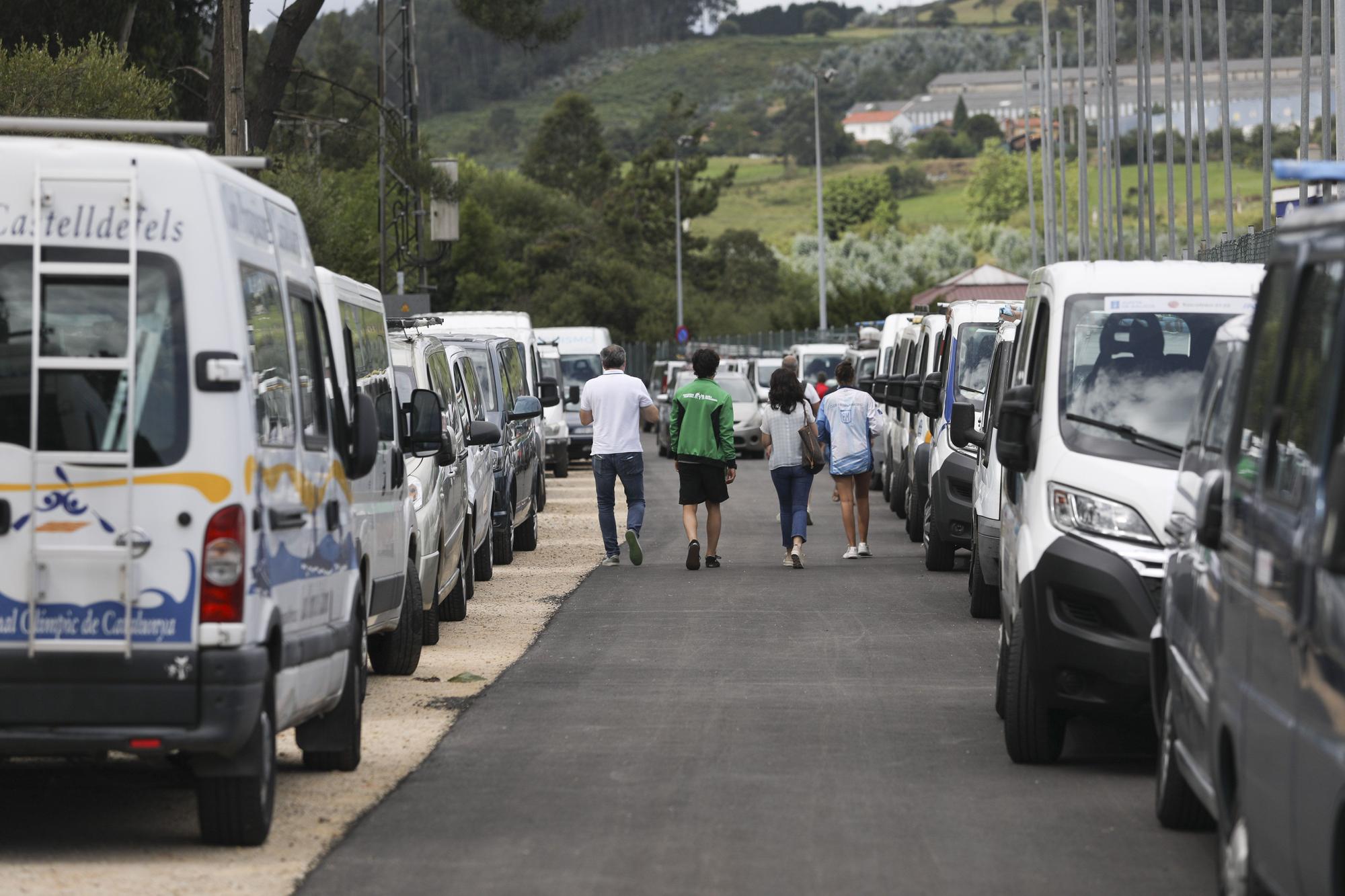 Campeonato de piragüismo en el embalse de trasona