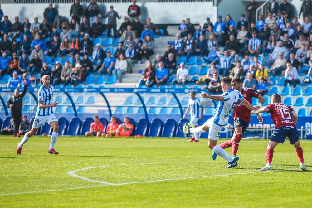 El Atlético Baleares consolida el liderato con remontada ante el Pontevedra