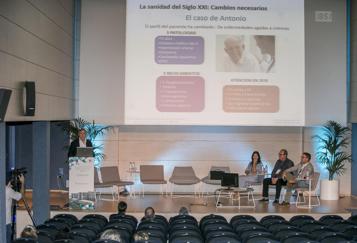 Intervención durante una ponencia realizada en 2019.