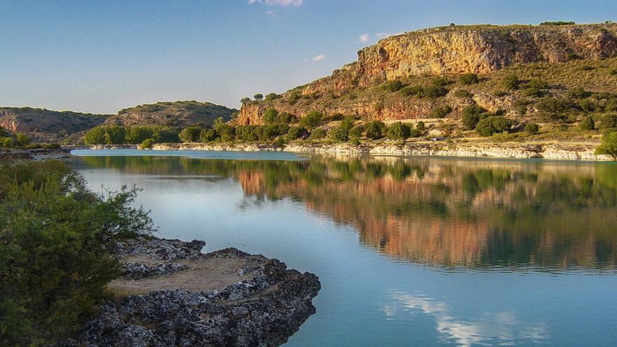 Las 10 mejores playas de interior de España para visitar este verano.