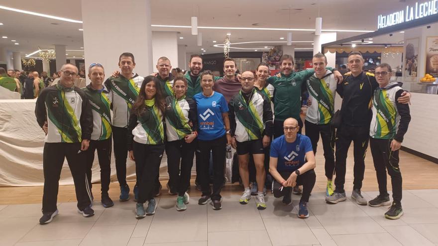 El CA la Valldigna participa en la Maratón de Valencia con 13 atletas