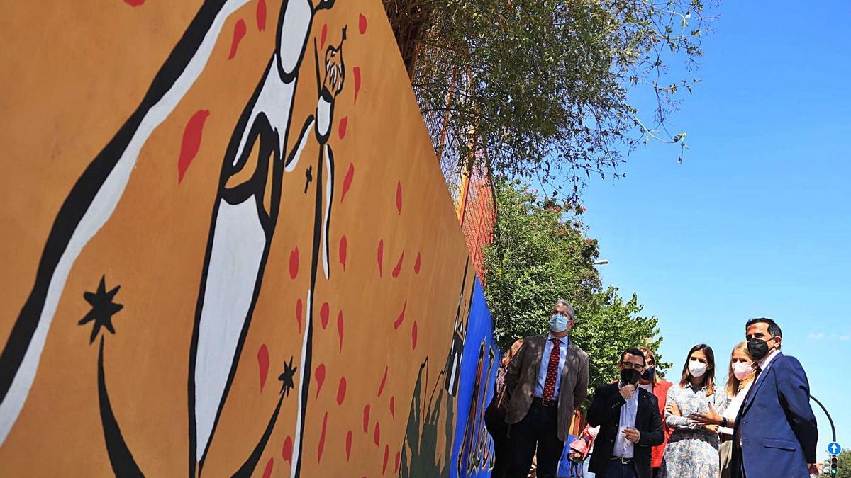 Algezares estrena un mural en honor a Párraga