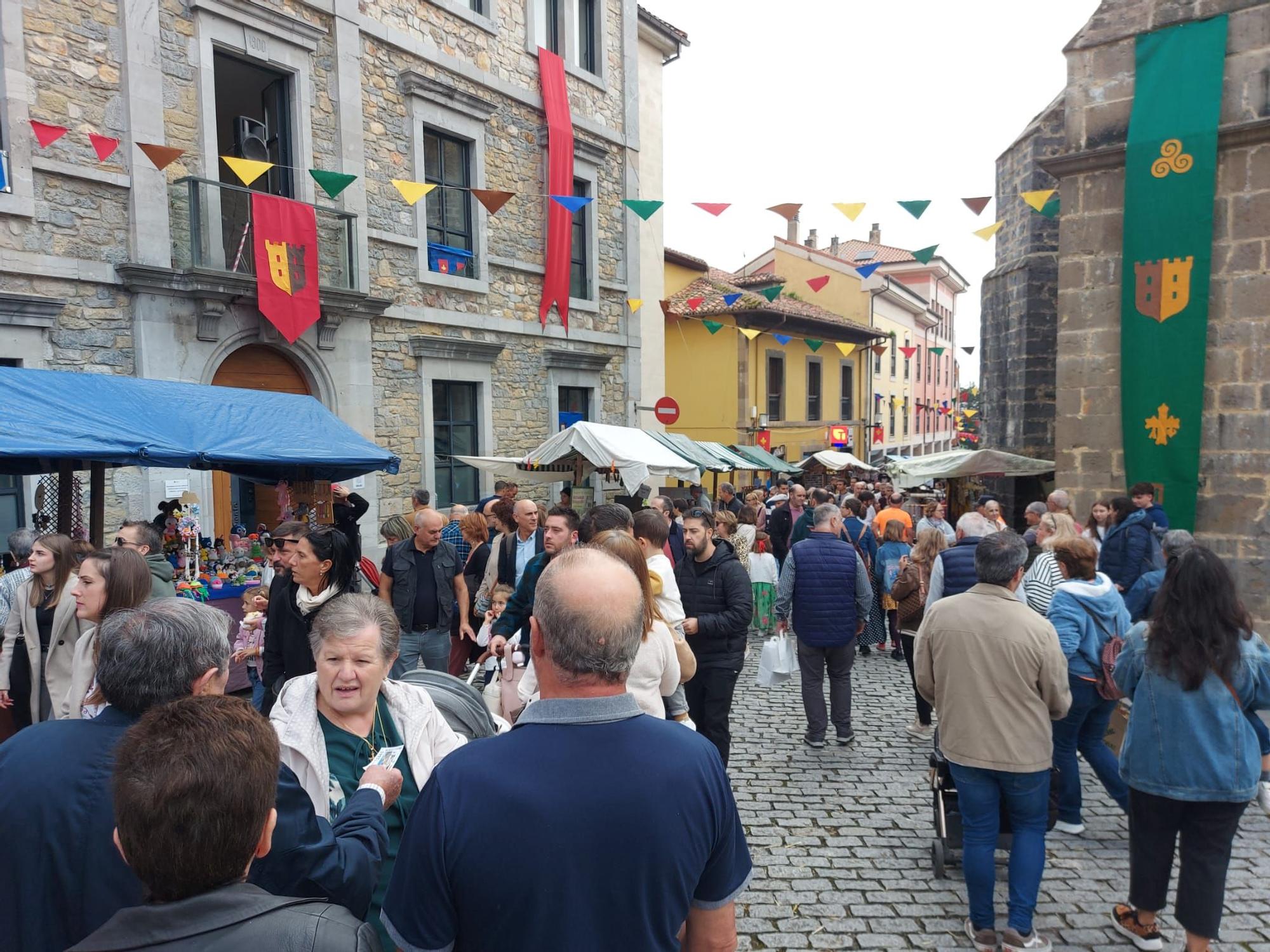 En imágenes: Domingo de lleno en la Feria Medieval de Salas