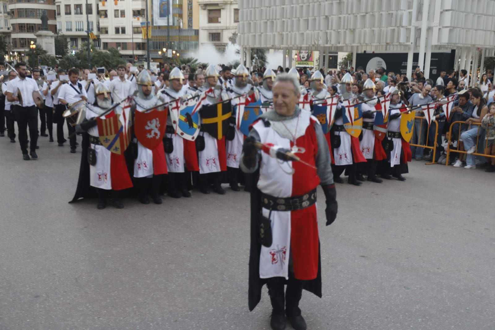 9 d'Octubre: Desfile de moros y cristianos