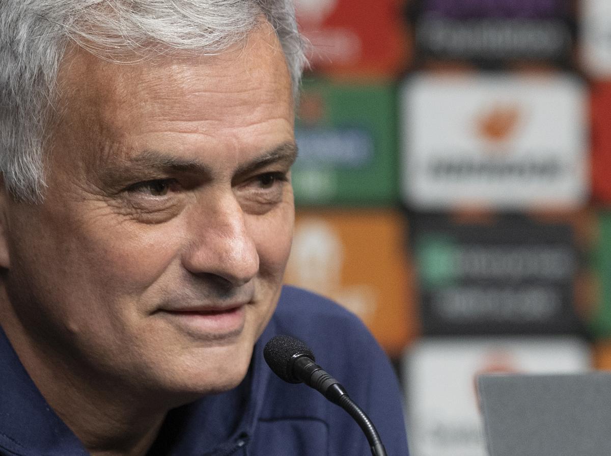 José Mourinho es el nuevo entrenador del Benfica