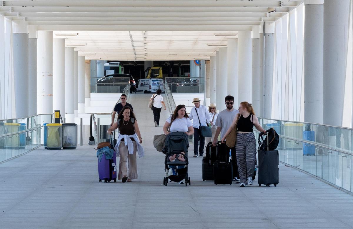Las fotos de las nuevas plataformas elevadas que estrena el aeropuerto de Palma