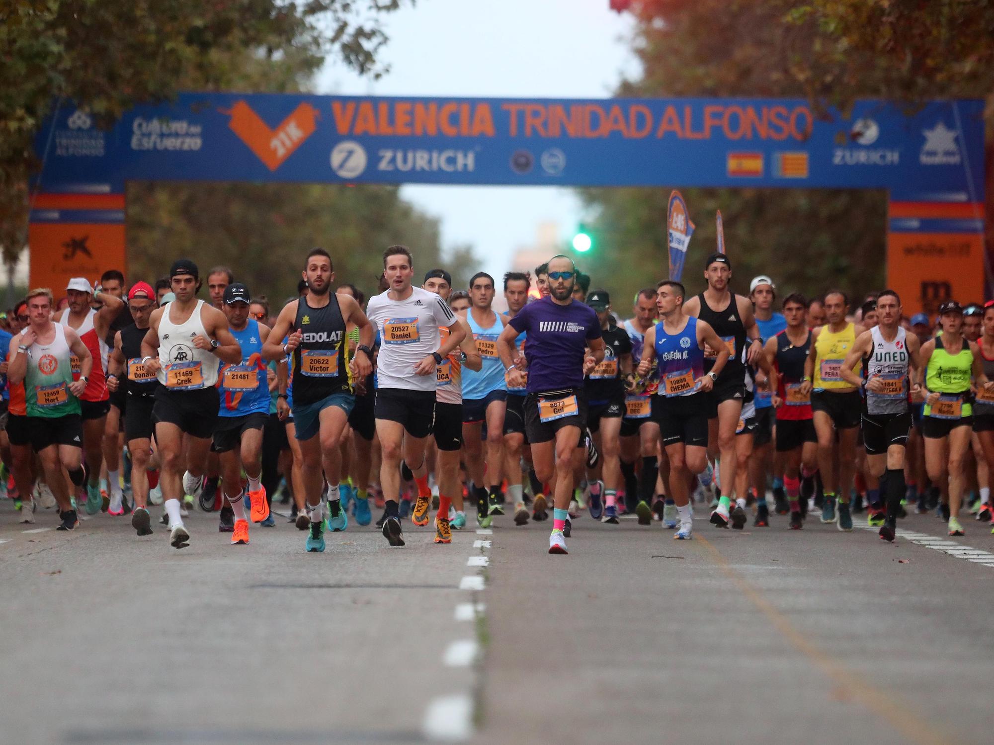 Media Maratón Valencia 2022: Salida y Meta | Busca tu foto