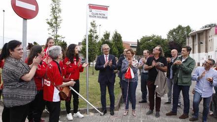 El Gijón Solimar cuenta desde hoy con una plaza en el callejero gijonés -  La Nueva España