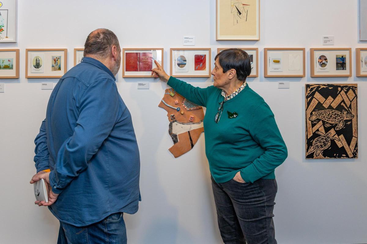 Por el momento, han colaborado con 71 artistas entre pintores, escultores y fotógrafos.