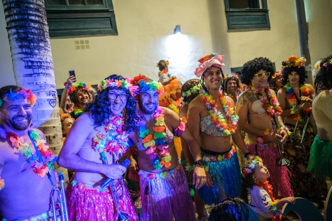 Recorrido por los locales de ensayos de grupos del Carnaval en La Salud y La Noria