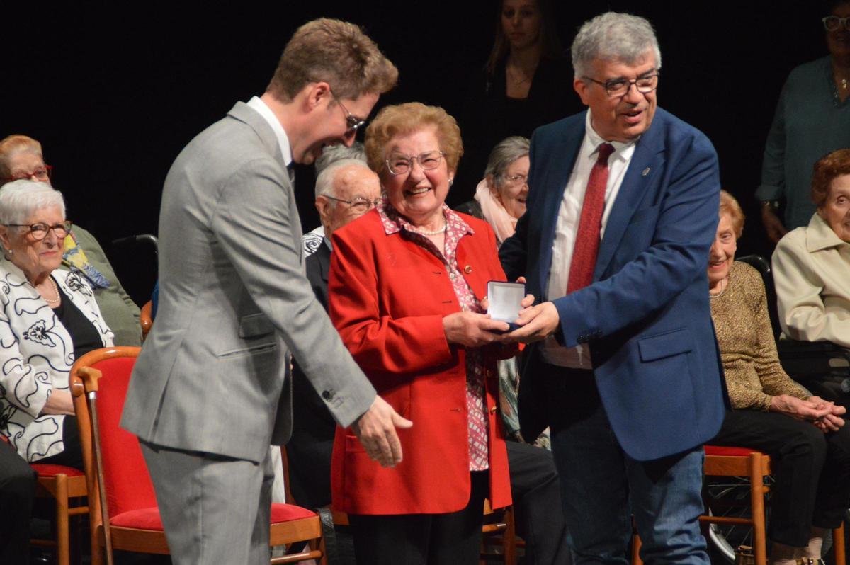 Figueres homenatja la generació de 1936 amb la medalla de les Fires