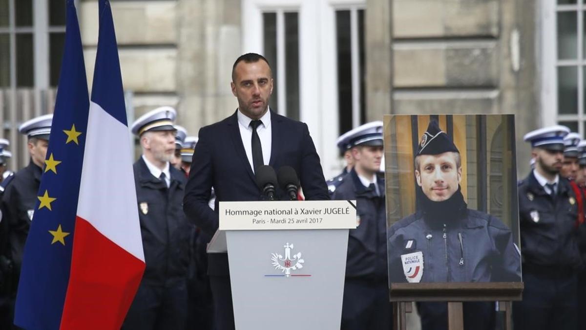 etienne cardiles  compañero sentimental de policía muerto en el atentado en los Campos Elíseos.