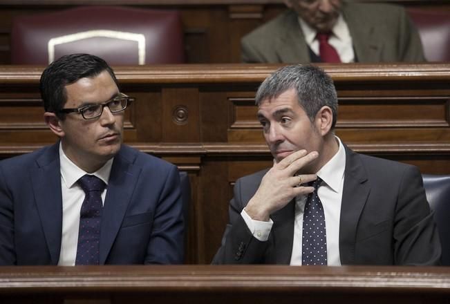 19/01/2017.CANARIAS.Pleno del Parlamento de Canarias..Fotos: Carsten W. Lauritsen