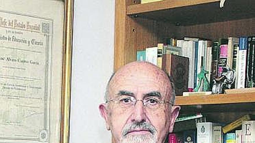 Álvaro Cuervo, en su domicilio de Madrid.