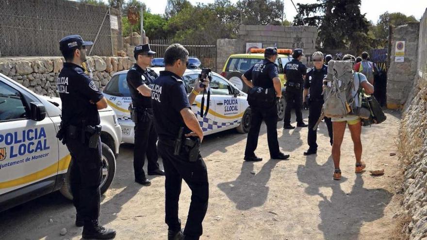 Polizeikontrolle an der Cala Varques.