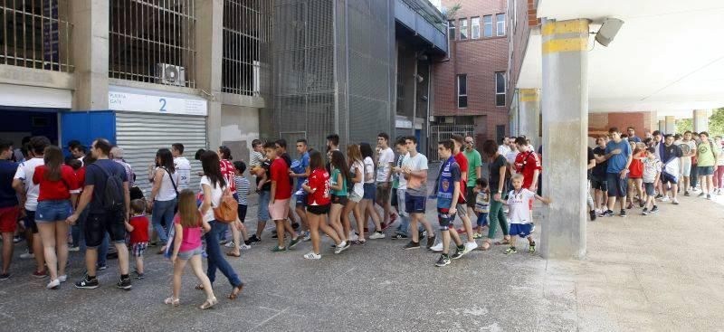 Presentación de Zapater en la Romareda