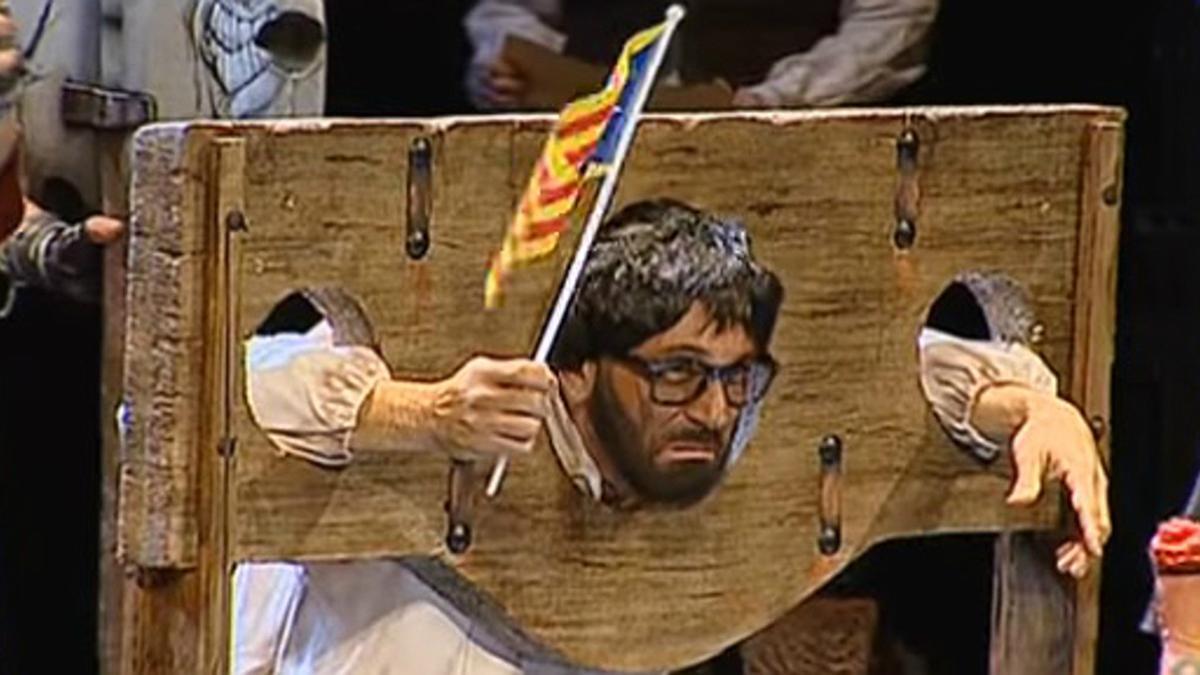Una chirigota decapita a Puigdemont