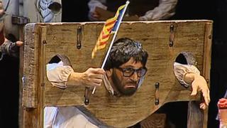 Una chirigota 'condena a muerte' a Puigdemont por "alta traición"
