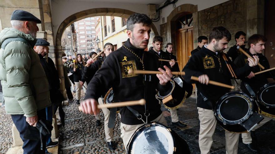 EN IMÁGENES: Así fue el certamen de bandas que dio comienzo la Semana Santa de Avilés