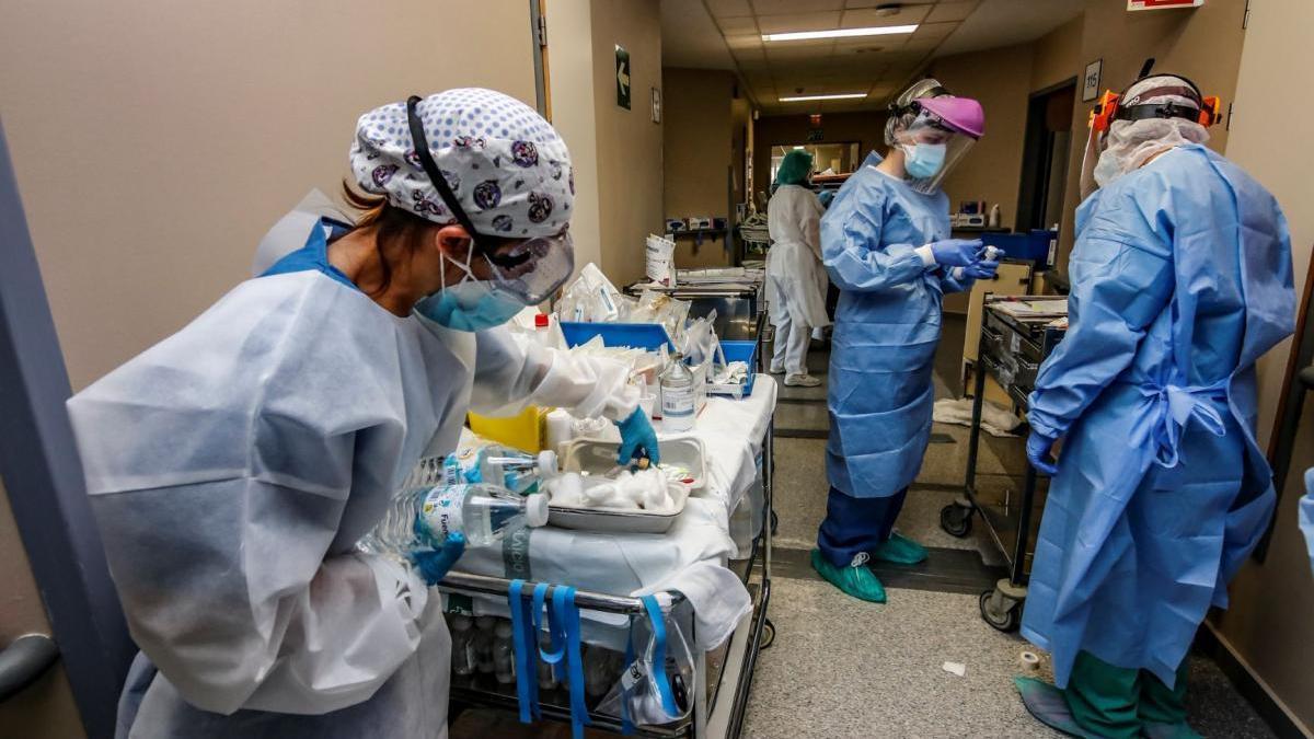 La situación empieza a estabilizarse en Cáceres y cierra la octava planta para pacientes covid