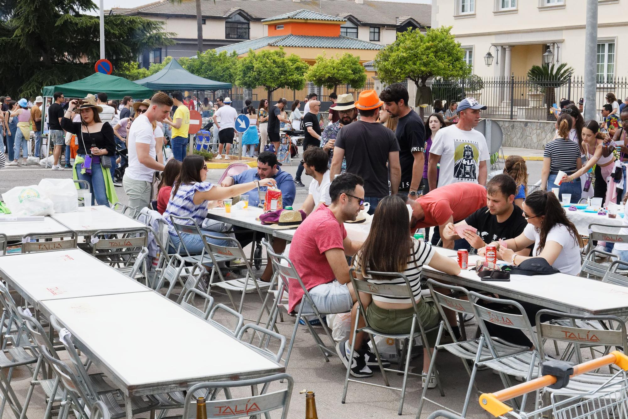 ¡Búscate en la macrogalería! Castellón vive un puente de fiestas en los municipios
