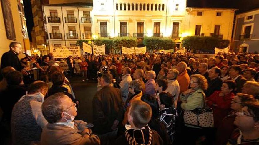 Momento de la última protesta contra las basuras.