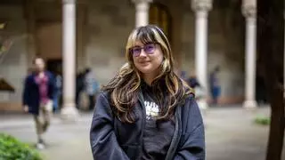 Helena Vega, universitaria de 20 años sin carnet de conducir: "Es un círculo vicioso, no tengo tiempo ni dinero para sacármelo"