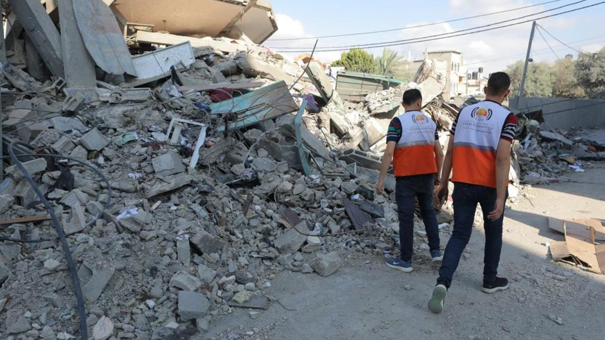 Dos voluntarios del Comité de Apoyo al Pueblo Palestino de València en Gaza, hace unos días.