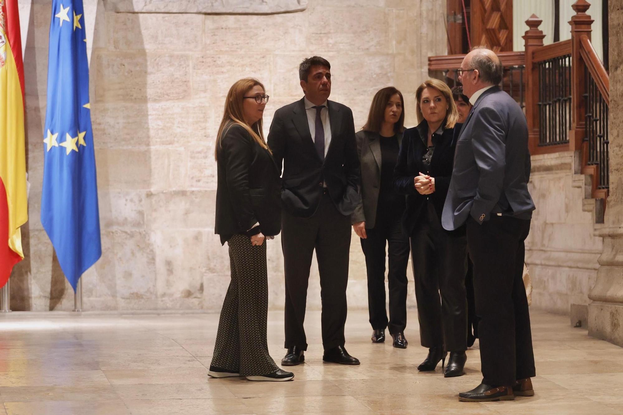 Reunión del representante de las víctimas de la dana con Carlos Mazón